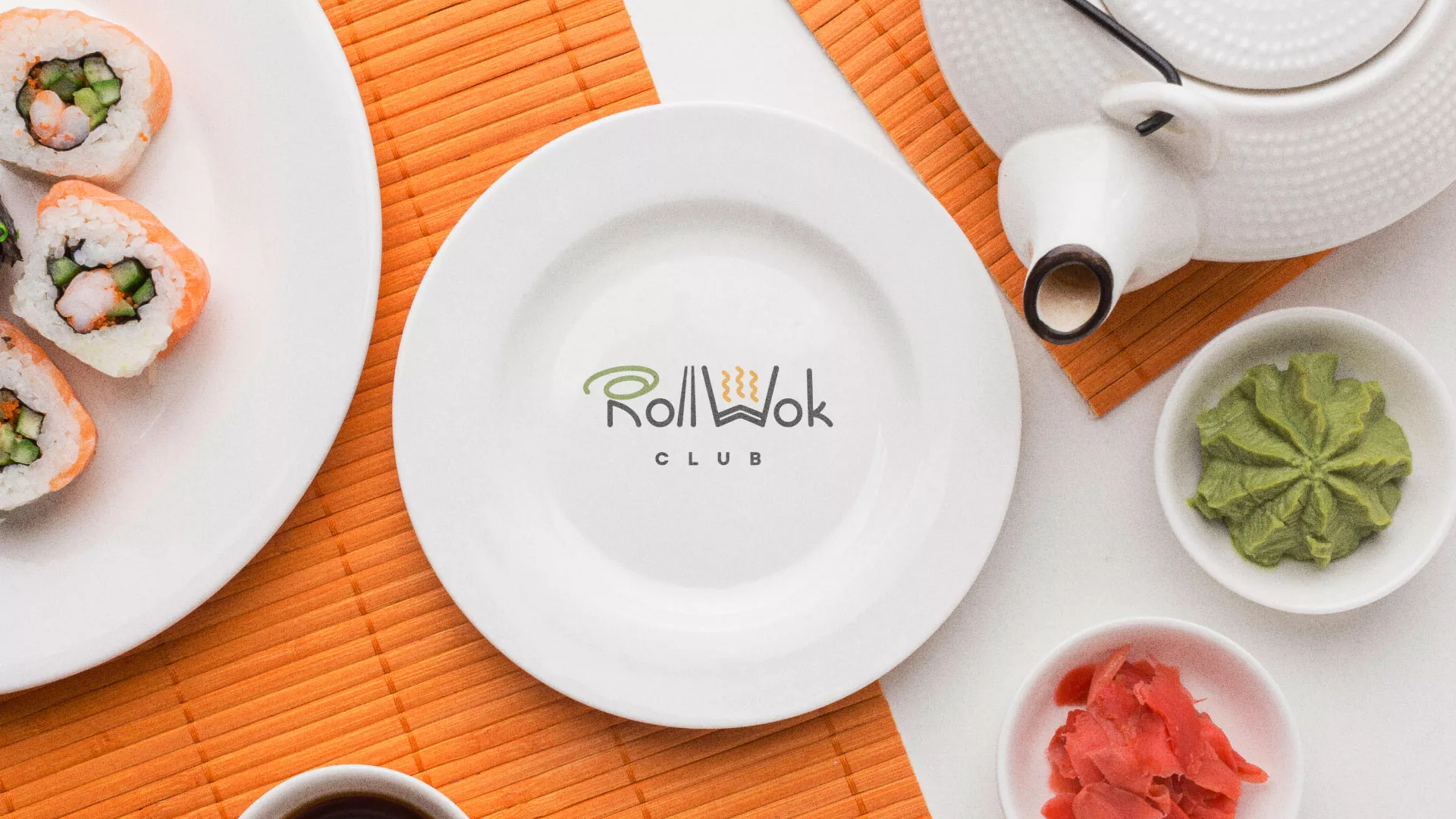 Разработка логотипа и фирменного стиля в Зверево для суши-бара «Roll Wok Club»
